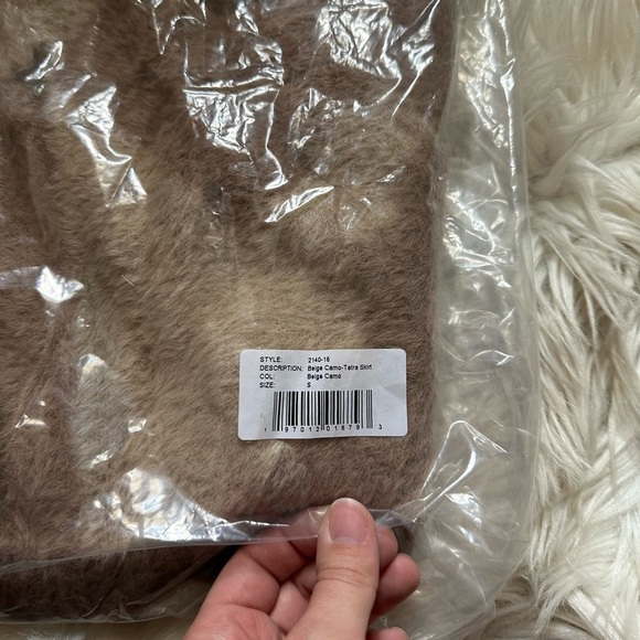 SER.O.YA Beige Camo Tetra Fuzzy Skirt - Picture 5 of 5